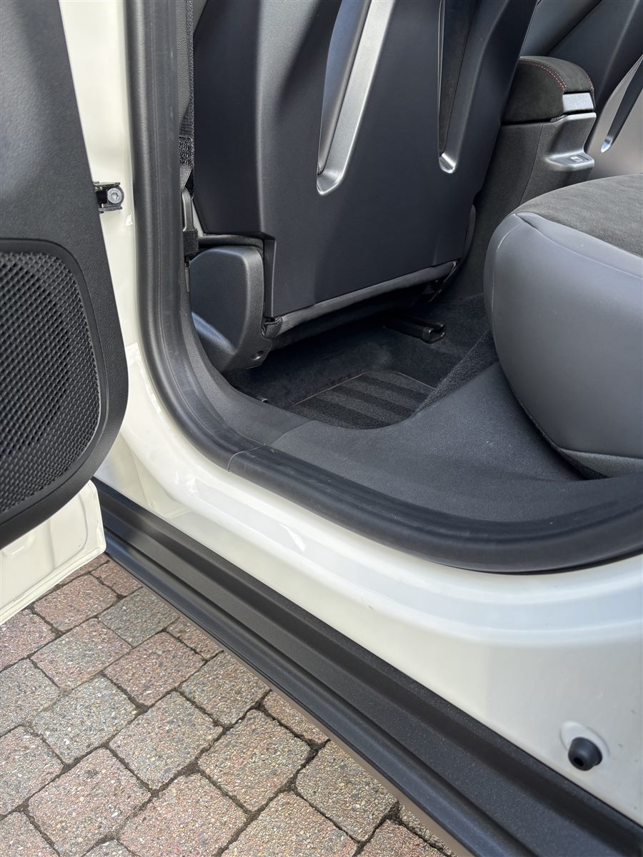 Entrée de porte et tapis après nettoyage LuxClean