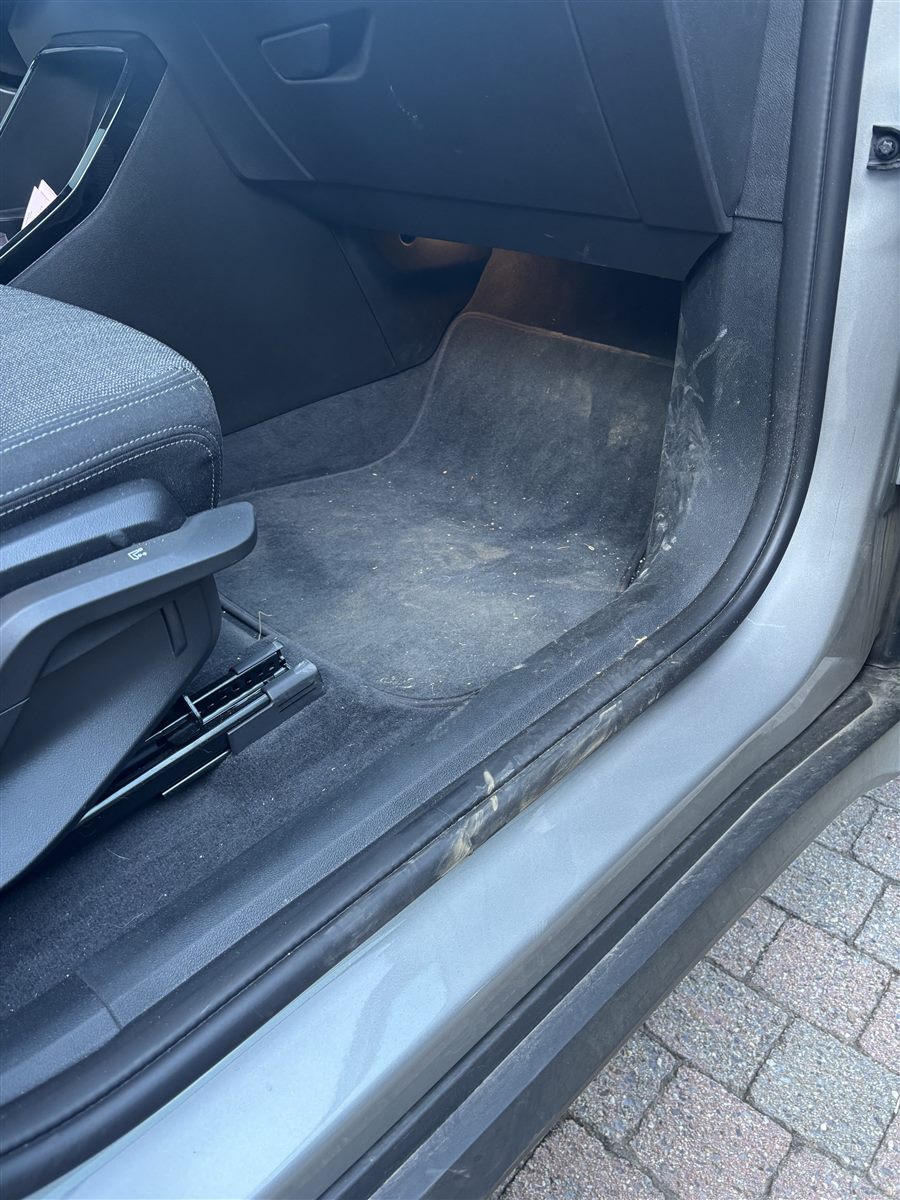 Tapis avant passager avant nettoyage